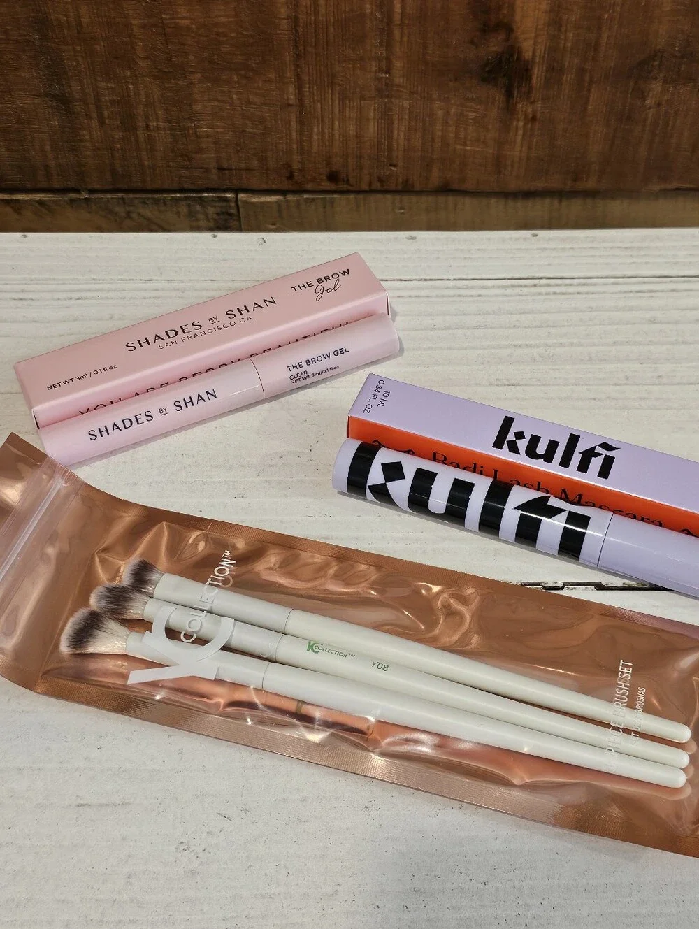 Eye Bundle - Brow Gel, Mascara and Three Eye Shadow Brushes